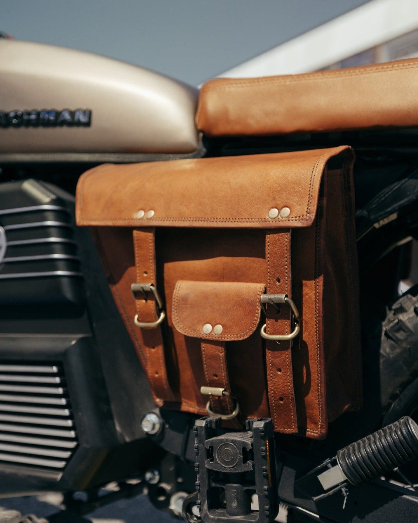 Side Bag Leather Pannier Bags Motorcycle Leather Saddle Bag